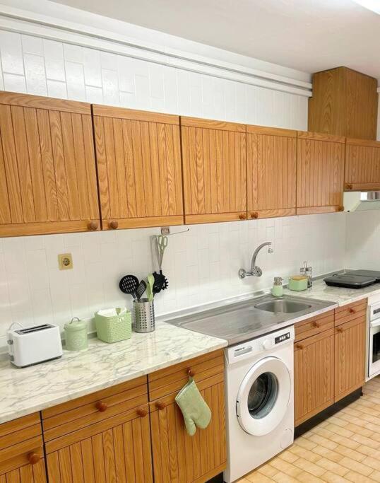 Oporto Music Flat - Very Central & Free Parking ภายนอก รูปภาพ
